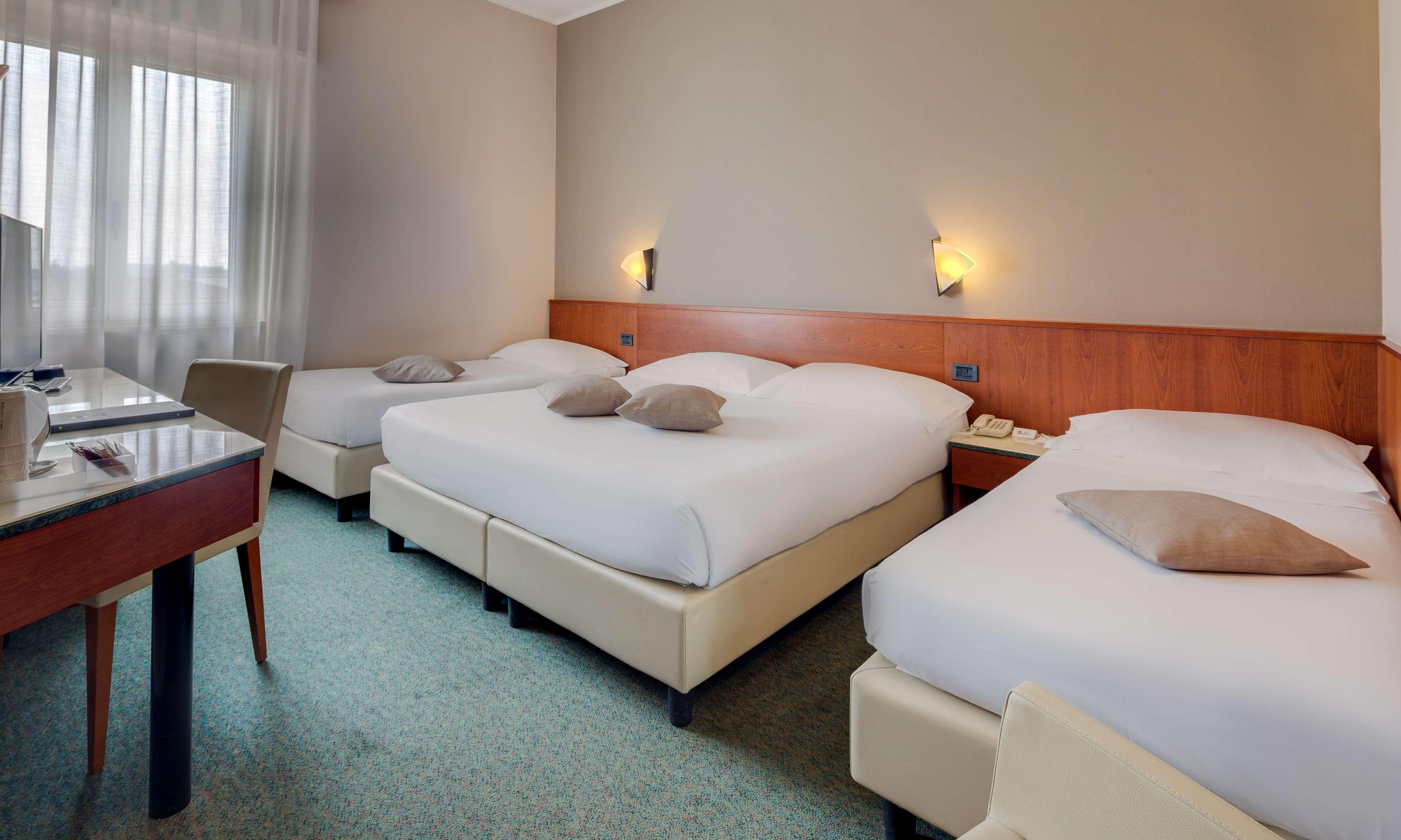 Best Western Hotel Turismo San Martino Buon Albergo Esterno foto
